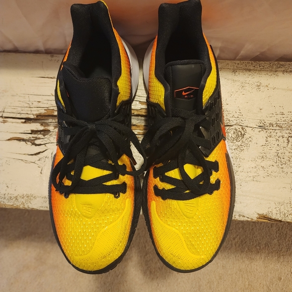 Men's Nike Kyrie Low 2 Sunset Shoes - Picture 5 of 5